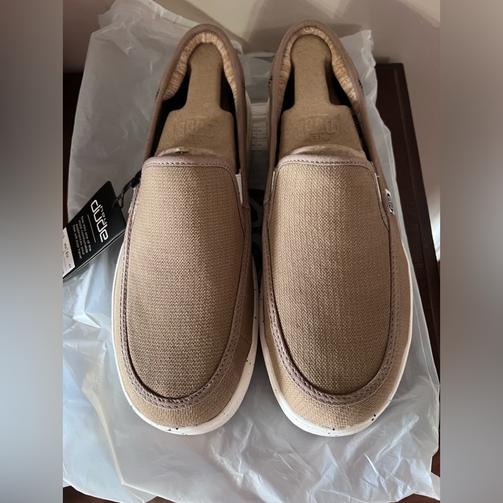 Brand New Men’s Hey Dudes